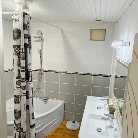 アパート Entier La Tour-sur-Orb